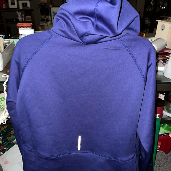 Champion Zip Up Lightweight Jacket - Picture 5 of 13
